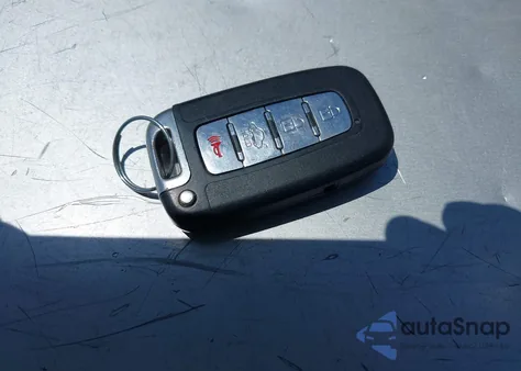 2012 Hyundai Genesis 3.8 z USA, uszkodzony, nr VIN KMHGC4DD3CU196678